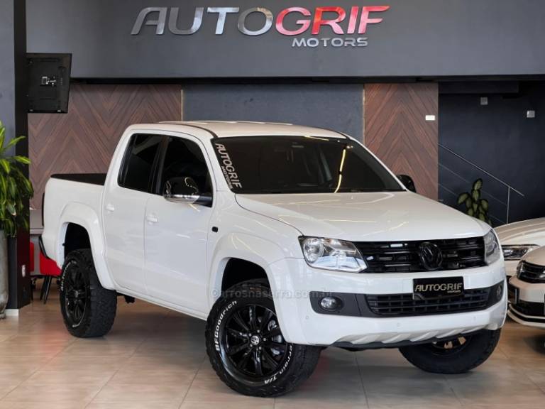 VOLKSWAGEN - AMAROK - 2015/2016 - Branca - R$ 118.900,00
