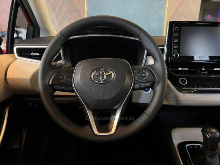 TOYOTA - COROLLA - 2022/2022 - Cinza - R$ 144.900,00