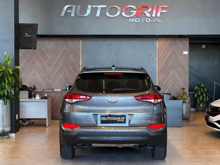 HYUNDAI - TUCSON - 2018/2018 - Cinza - R$ 108.900,00