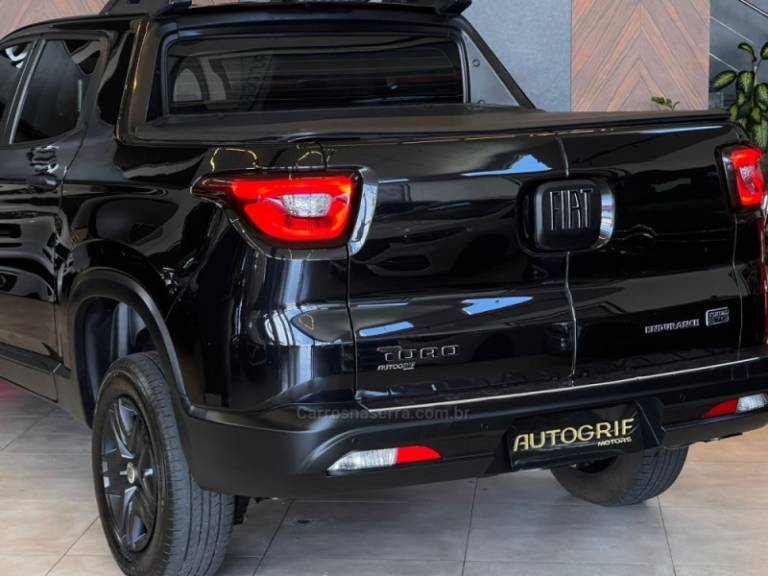 FIAT - TORO - 2022/2022 - Preta - R$ 99.900,00