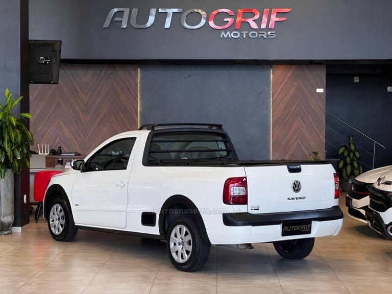 VOLKSWAGEN - SAVEIRO - 2014/2014 - Branca - R$ 47.900,00