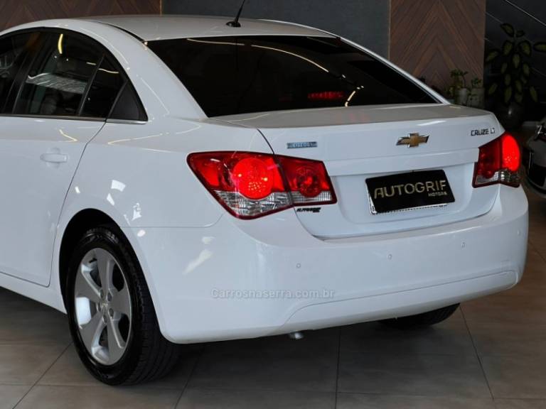 CHEVROLET - CRUZE - 2014/2014 - Branca - R$ 59.900,00