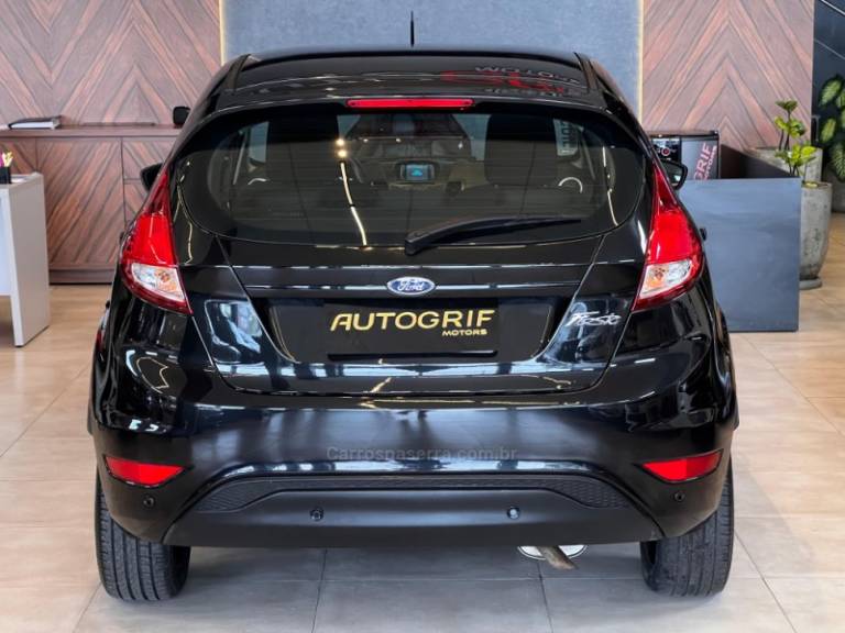 FORD - FIESTA - 2018/2018 - Preta - R$ 55.900,00
